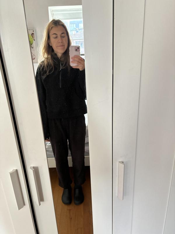 a person taking a selfie in the mirror